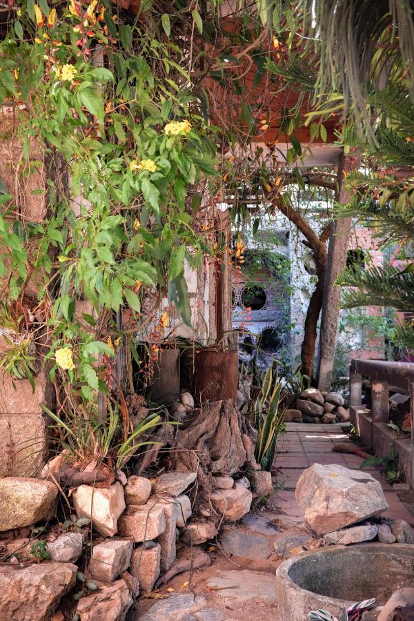 Y.O Inn Tỉnh Kontum Exteriér fotografie
